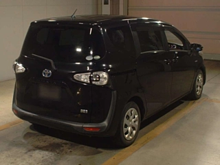 TOYOTA SIENTA 2017
