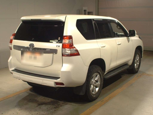 TOYOTA LAND CRUISER PRADO 2016