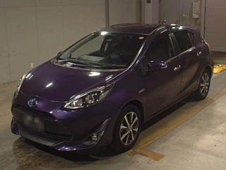 TOYOTA AQUA 2019