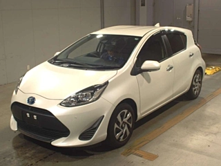 TOYOTA AQUA 2020