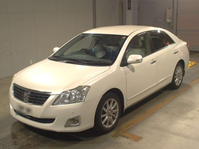TOYOTA PREMIO 2012