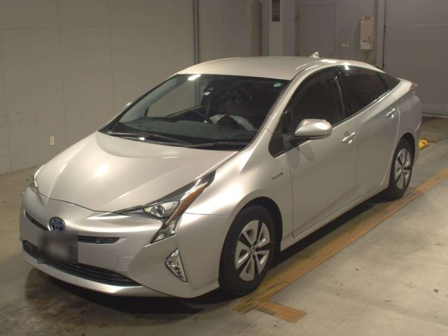 TOYOTA PRIUS 2018