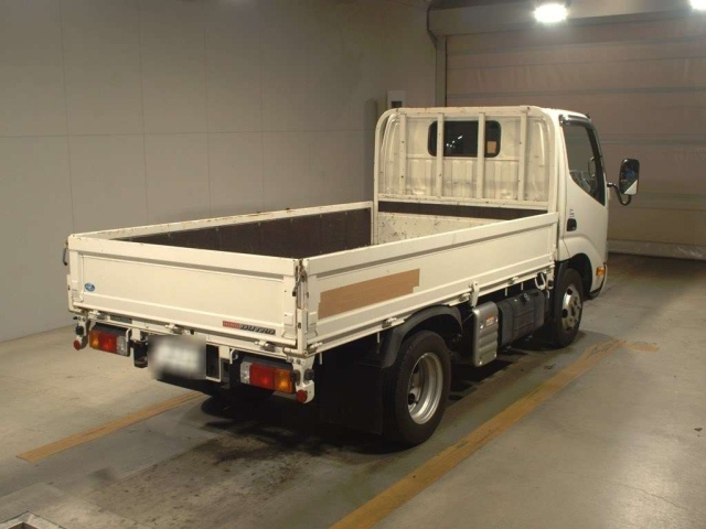 HINO DUTRO 2022