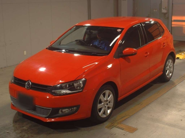 VOLKSWAGEN POLO 2010