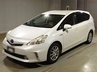 TOYOTA PRIUS ALPHA 2012