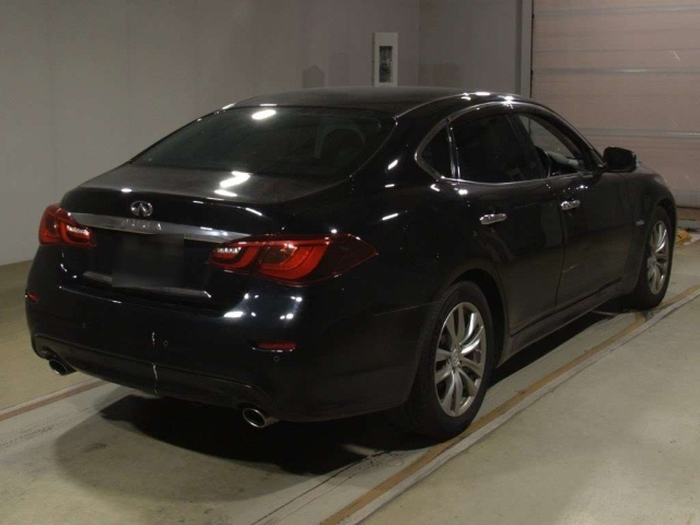NISSAN FUGA 2016
