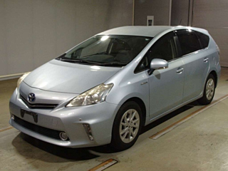 TOYOTA PRIUS ALPHA 2012