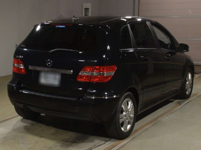 MERCEDES BENZ B CLASS 2011