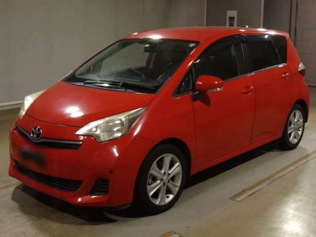 TOYOTA RACTIS 2012