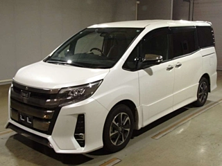 TOYOTA NOAH 2021
