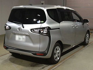TOYOTA SIENTA 2019