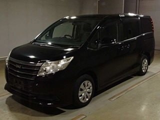 TOYOTA NOAH 2015