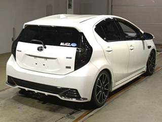 TOYOTA AQUA 2016