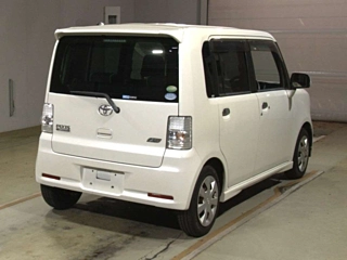 TOYOTA PIXIS SPACE 2013