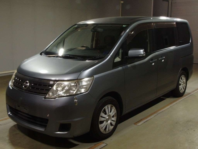 NISSAN SERENA 2010