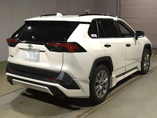 TOYOTA RAV4 2021