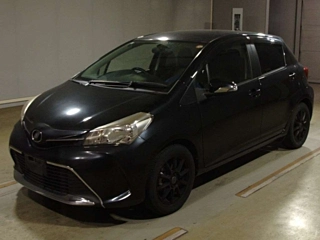 TOYOTA VITZ 2015