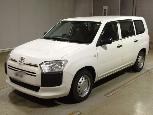 TOYOTA PROBOX 2018