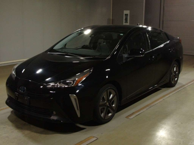 TOYOTA PRIUS 2021