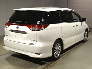 TOYOTA ESTIMA 2011