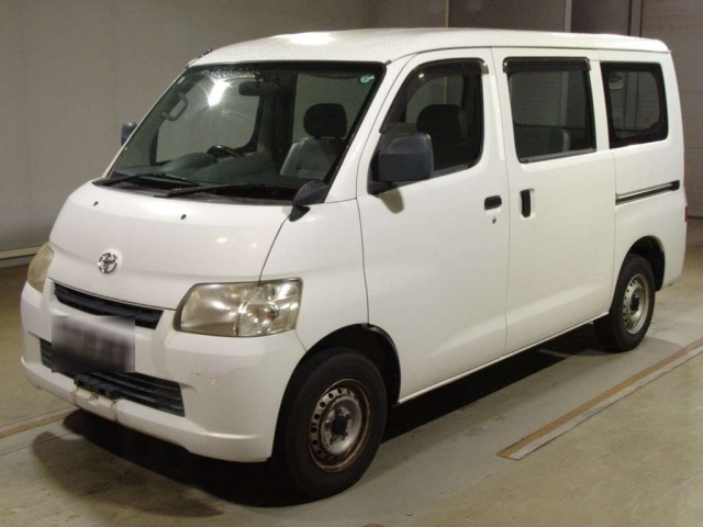 TOYOTA TOWN ACE VAN 2011