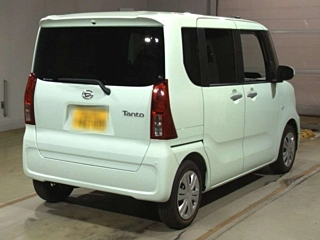 DAIHATSU TANTO 2022