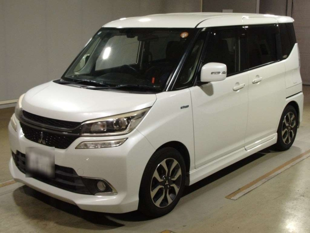 MITSUBISHI DELICA D2 2016