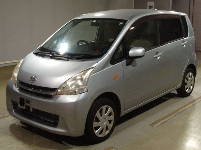 DAIHATSU MOVE 2011