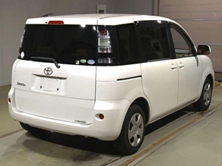 TOYOTA SIENTA 2012