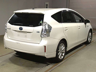 TOYOTA PRIUS ALPHA 2014