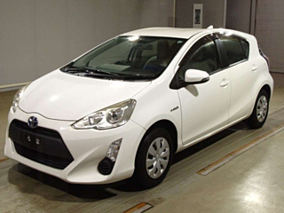 TOYOTA AQUA 2016