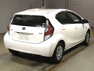 TOYOTA AQUA 2016