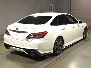 TOYOTA CROWN 2018