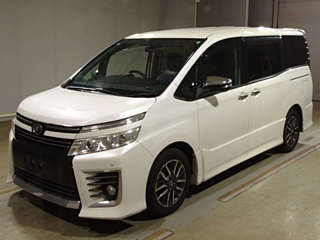 TOYOTA VOXY 2015