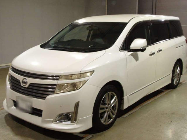NISSAN ELGRAND 2011