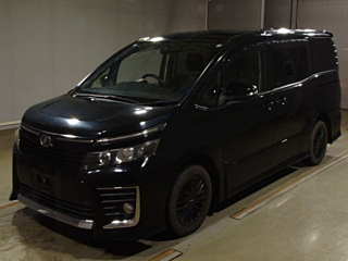 TOYOTA VOXY 2014