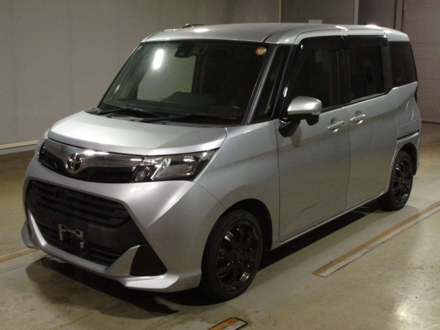 TOYOTA TANK 2018