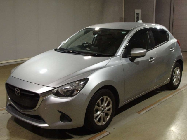 MAZDA DEMIO 2020