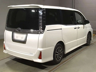 TOYOTA VOXY 2016