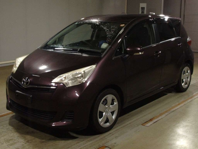 TOYOTA RACTIS 2011