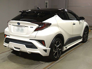 TOYOTA C-HR 2018