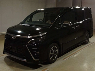 TOYOTA VOXY 2020
