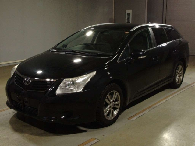 TOYOTA AVENSIS WAGON 2012