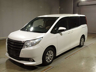 TOYOTA NOAH 2015