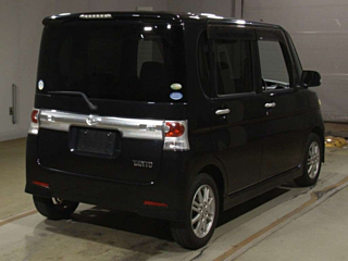 DAIHATSU TANTO 2010