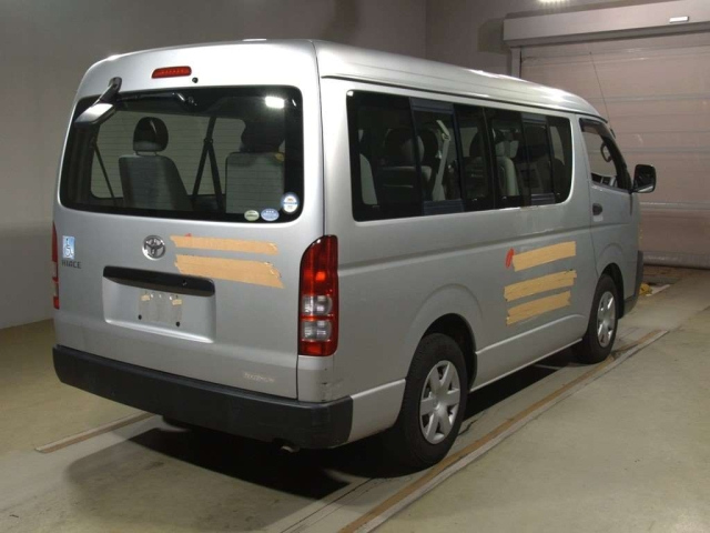 TOYOTA HIACE 2008