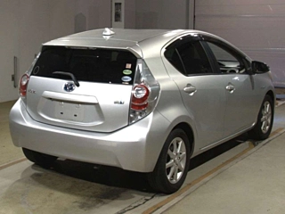 TOYOTA AQUA 2012
