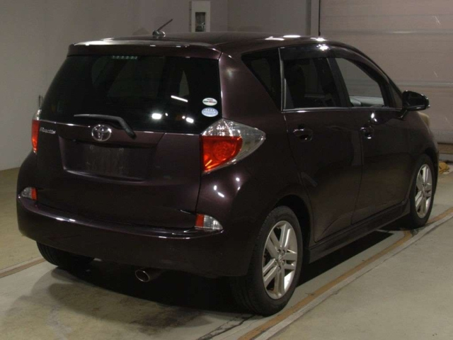 TOYOTA RACTIS 2012