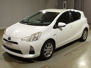 TOYOTA AQUA 2013