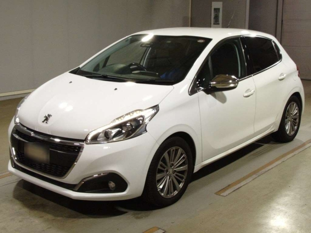 PEUGEOT 208 2018